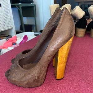 Wooden high heel